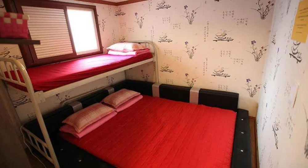 Dongdaemun Hostel Сеул 0*,