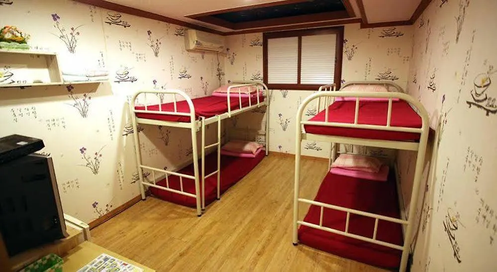 Dongdaemun Hostel Сеул